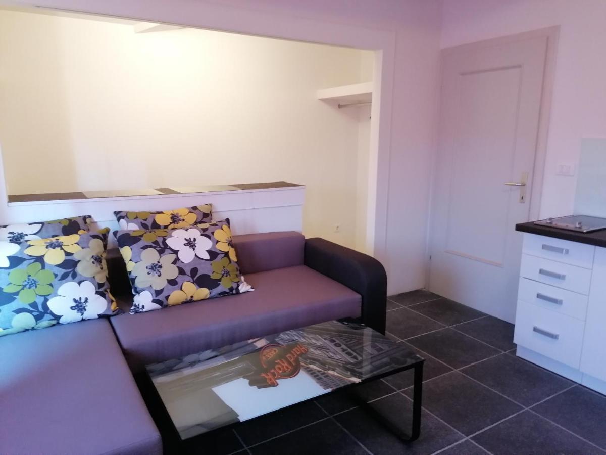 Gracia Apartments Funtana Luaran gambar