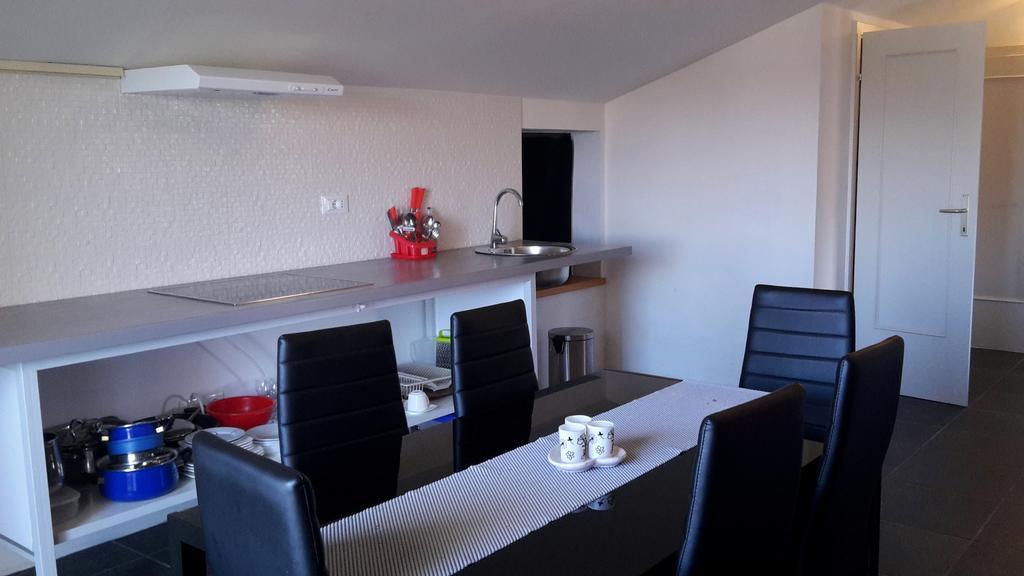 Gracia Apartments Funtana Luaran gambar