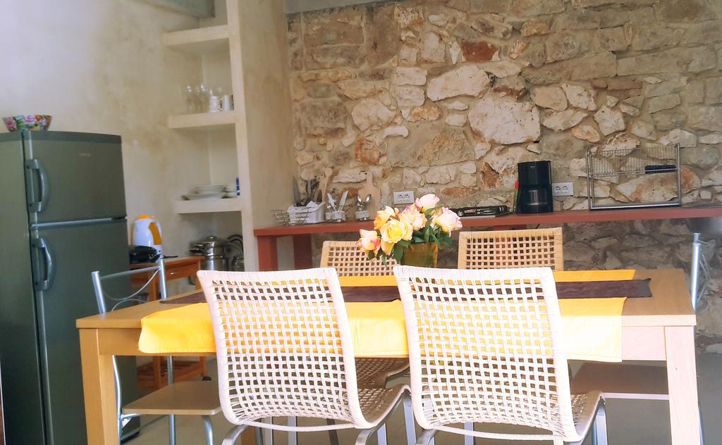 Gracia Apartments Funtana Luaran gambar