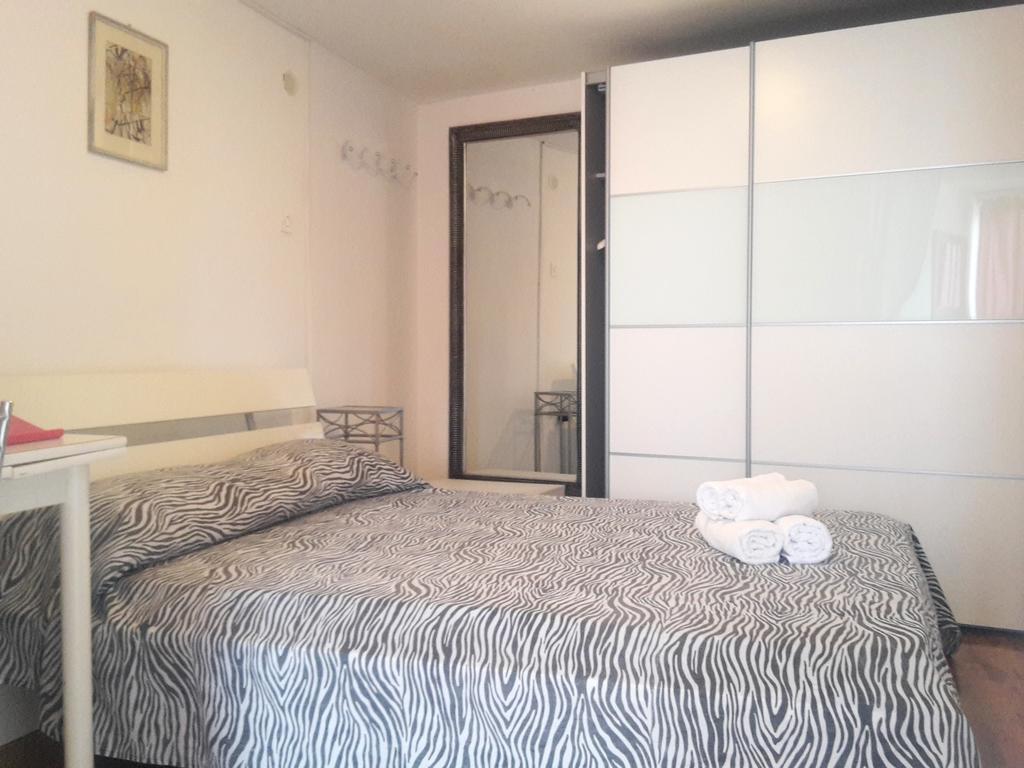 Gracia Apartments Funtana Luaran gambar
