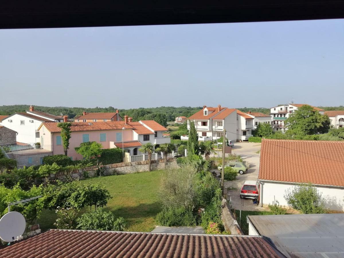 Gracia Apartments Funtana Luaran gambar