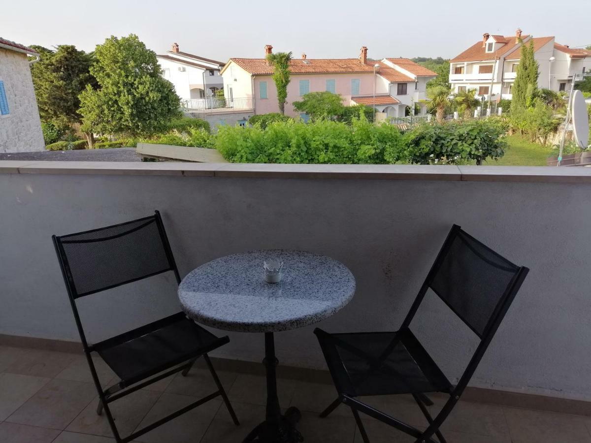 Gracia Apartments Funtana Luaran gambar