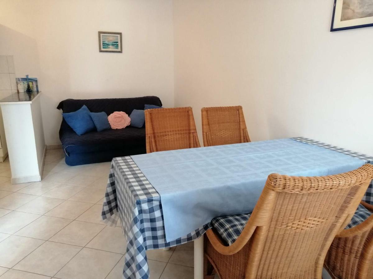 Gracia Apartments Funtana Luaran gambar